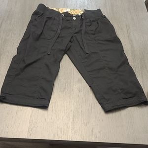 Small Kismet Black Cargo Capris w/ ties on bottom